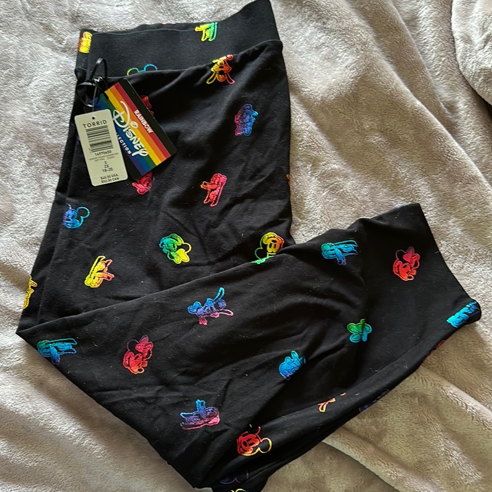 Disney Torrid leggings size 2 (18/20)